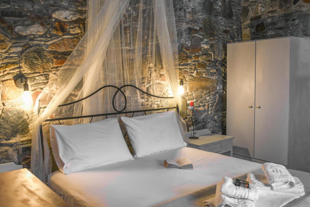 Velanos Tatil Evi *